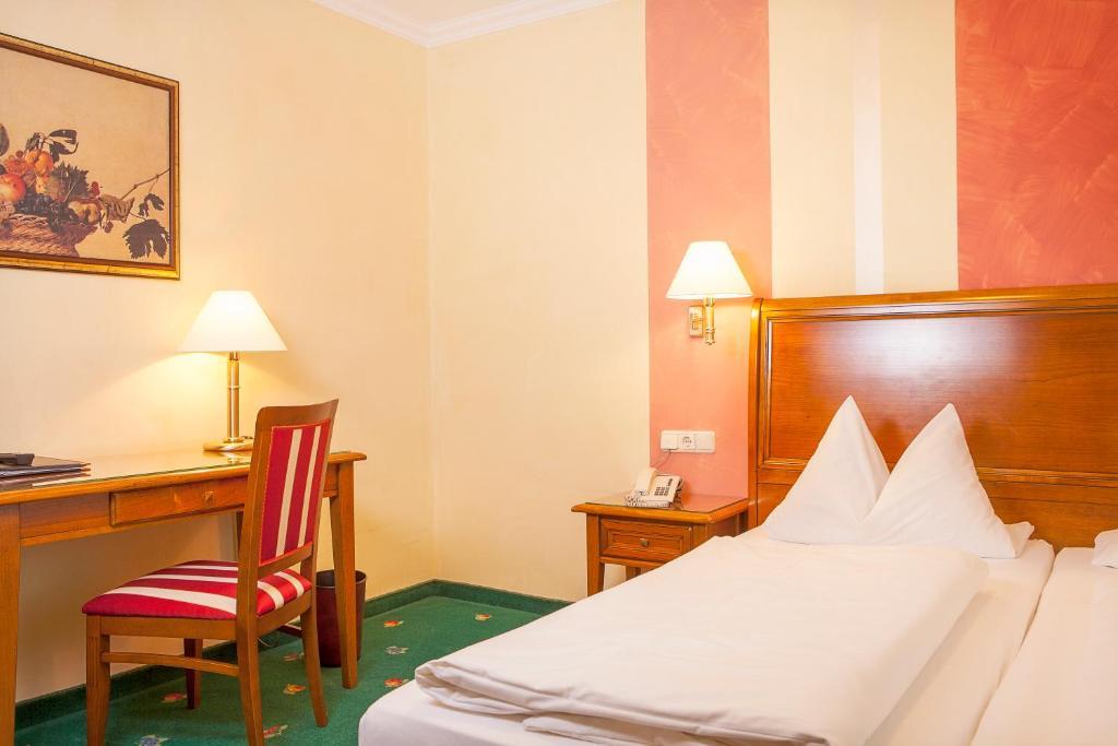 Hotel Wilder Mann Königstein in der Oberpfalz Eksteriør bilde